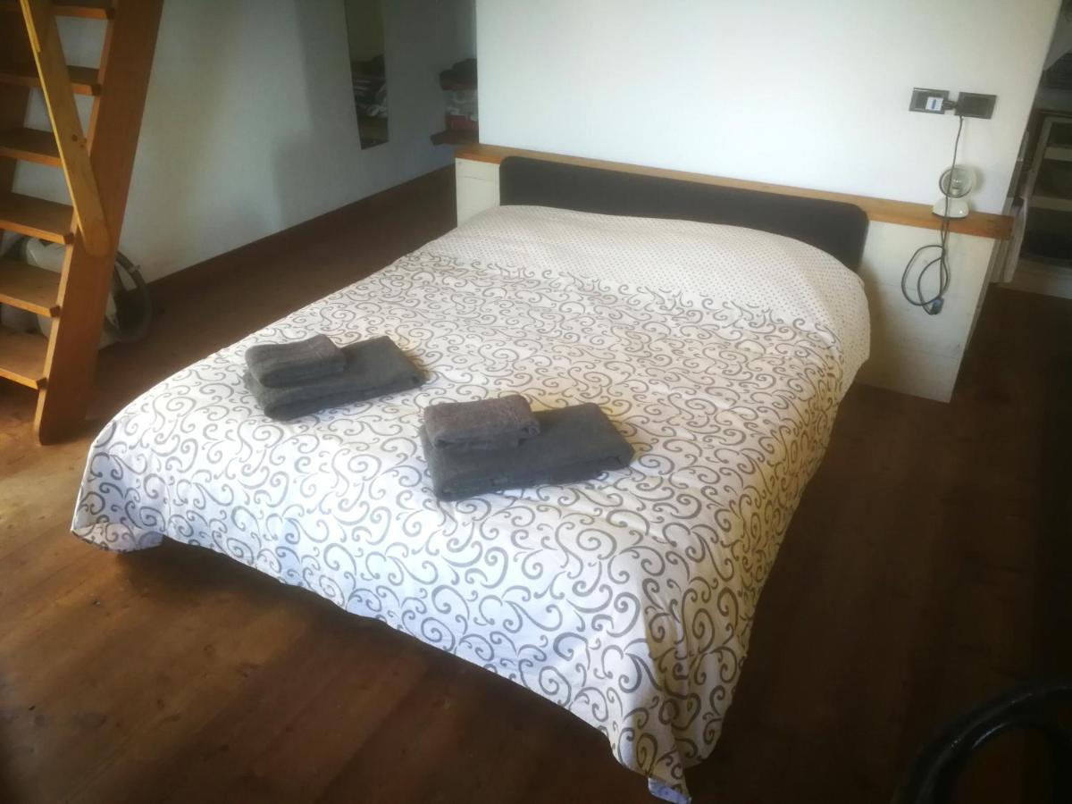 بوناسولا Cottage La Torre Del Pittore المظهر الخارجي الصورة