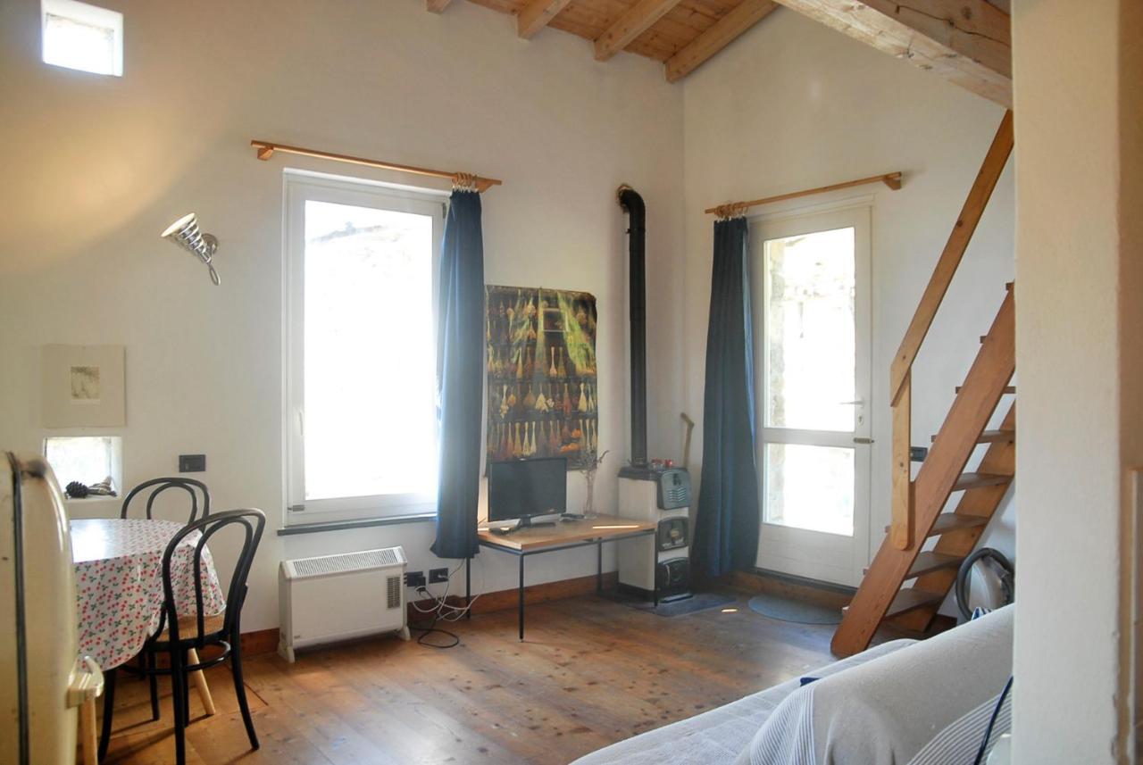 بوناسولا Cottage La Torre Del Pittore المظهر الخارجي الصورة